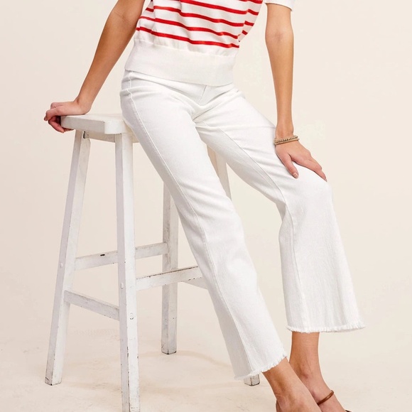 NWT White High Rise Raw Edge Jeans - Picture 1 of 5